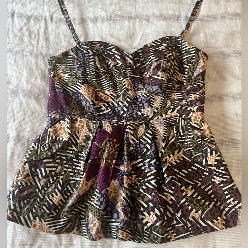 Beautiful Anthropologie Fei brand Fitted Camisole top Size 2